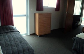 The Magpie- Hawkes Bay Motel