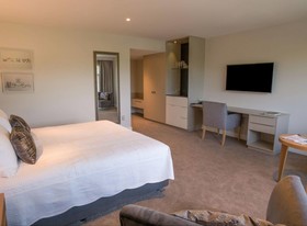 Porters Boutique Hotel