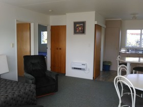 Avon Motel