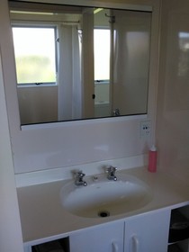 Avon Motel