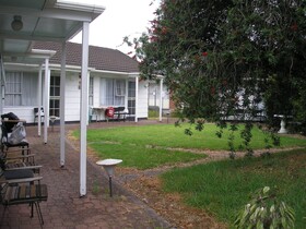 Lincoln Court Motel