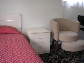 Lincoln Court Motel