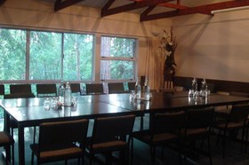 Woodlands Motel & Conference Venue