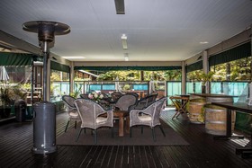 Woodlands Motel & Conference Venue