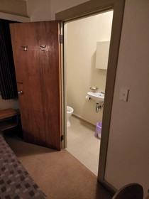 White Horse Inn Restaurant & Motel