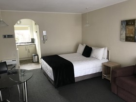 Green Gables Motel