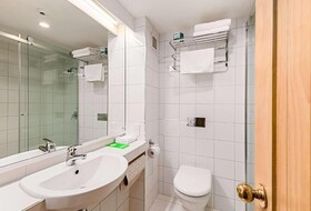 Quality Inn Angus