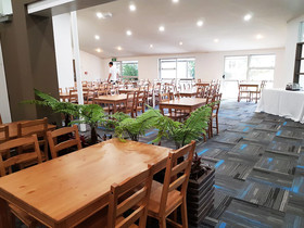 Airport Palms Hotel