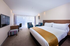 Holiday Inn Auckland Airport