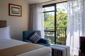 Holiday Inn Auckland Airport