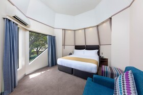 Holiday Inn Auckland Airport