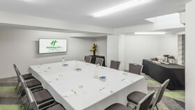 Holiday Inn Auckland Airport