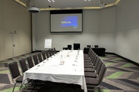 Holiday Inn Auckland Airport