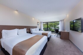 Holiday Inn Auckland Airport