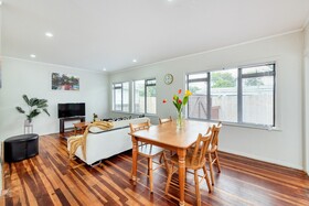 Kiwi Holiday Home Near Airport
