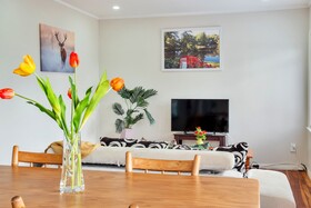 Kiwi Holiday Home Near Airport