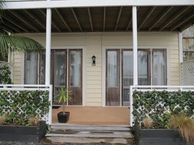 Mangonui Waterfront Apartments Motel