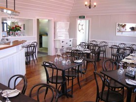 The Old Oak Boutique Hotel