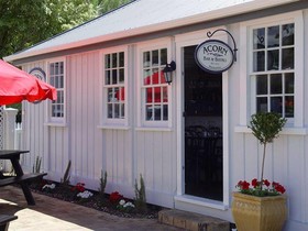 The Old Oak Boutique Hotel