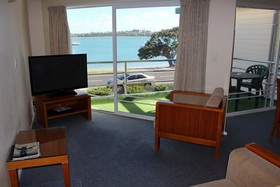 Bucklands Beach Waterfront Motel