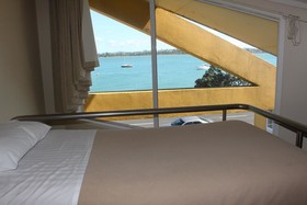 Bucklands Beach Waterfront Motel