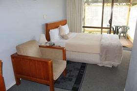 Bucklands Beach Waterfront Motel