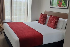Ramada Suites by Wyndham Auckland Manukau Pacfic Centre