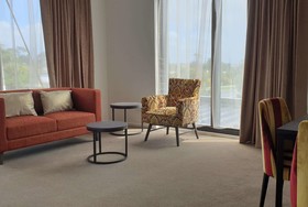 Ramada Suites by Wyndham Auckland Manukau Pacfic Centre