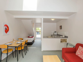 The Claremont Motel & Apartments