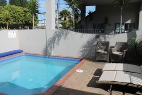 Aquarius Motor Inn
