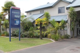 Aquarius Motor Inn