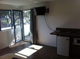 Ocean Waves Motel