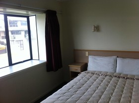 Ocean Waves Motel