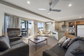 The Pavilions Beachfront Apartments