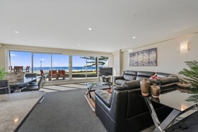 The Pavilions Beachfront Apartments