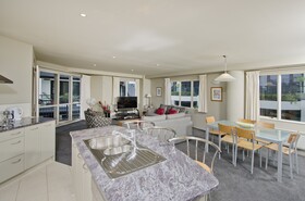 The Pavilions Beachfront Apartments