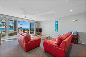 The Pavilions Beachfront Apartments