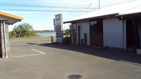 At The Rocks Motor Lodge