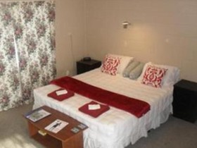 Bay Beauty Motel