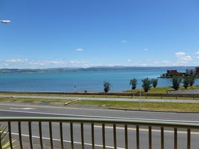Breakwater Apartments