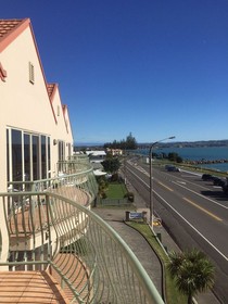 Breakwater Apartments