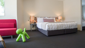 Navigate Seaside Hotel & Apartments