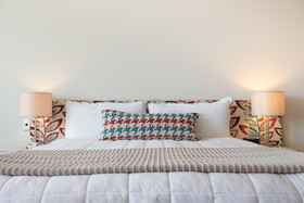 Navigate Seaside Hotel & Apartments