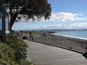 Navigate Seaside Hotel & Apartments