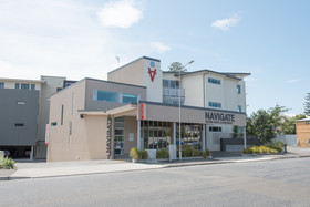 Navigate Seaside Hotel & Apartments