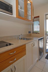 Pebble Beach Motor Inn
