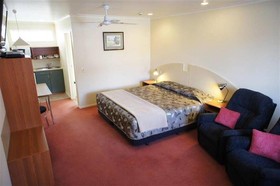 Bks Egmont Motor Lodge
