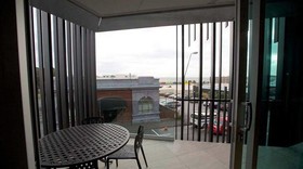 King & Queen Hotel Suites
