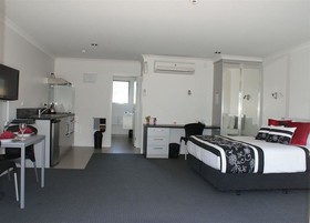 Pukekura Motor Lodge