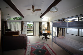 Sunflower Lodge